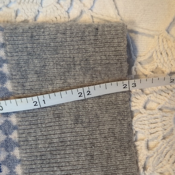 GAP xs sweater - Picture 6 of 6